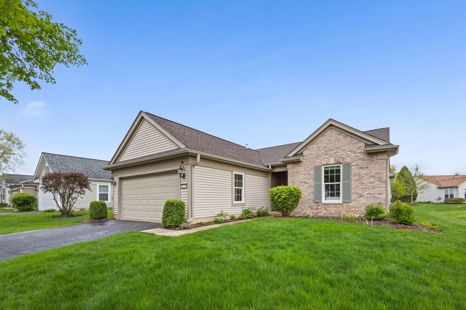 12351 Russet Lane, Huntley, IL