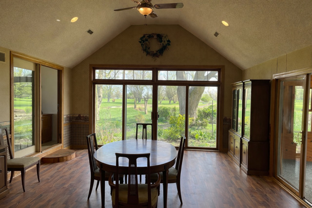 506 Parkside Drive, Sycamore, IL