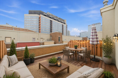 527 N Peoria Street, Chicago, IL