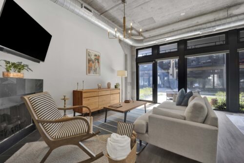 1151 W 14th Place #106, Chicago, IL