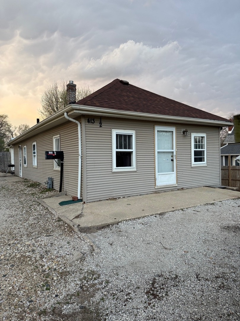 413 1/2 S Park Street, Kewanee, IL