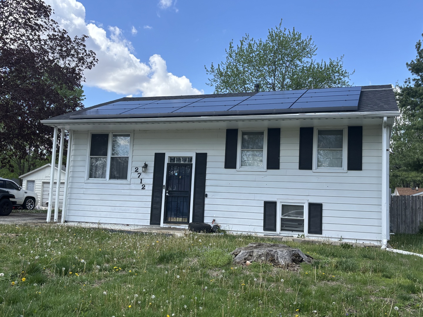 2712 Willowpark Drive, Champaign, IL