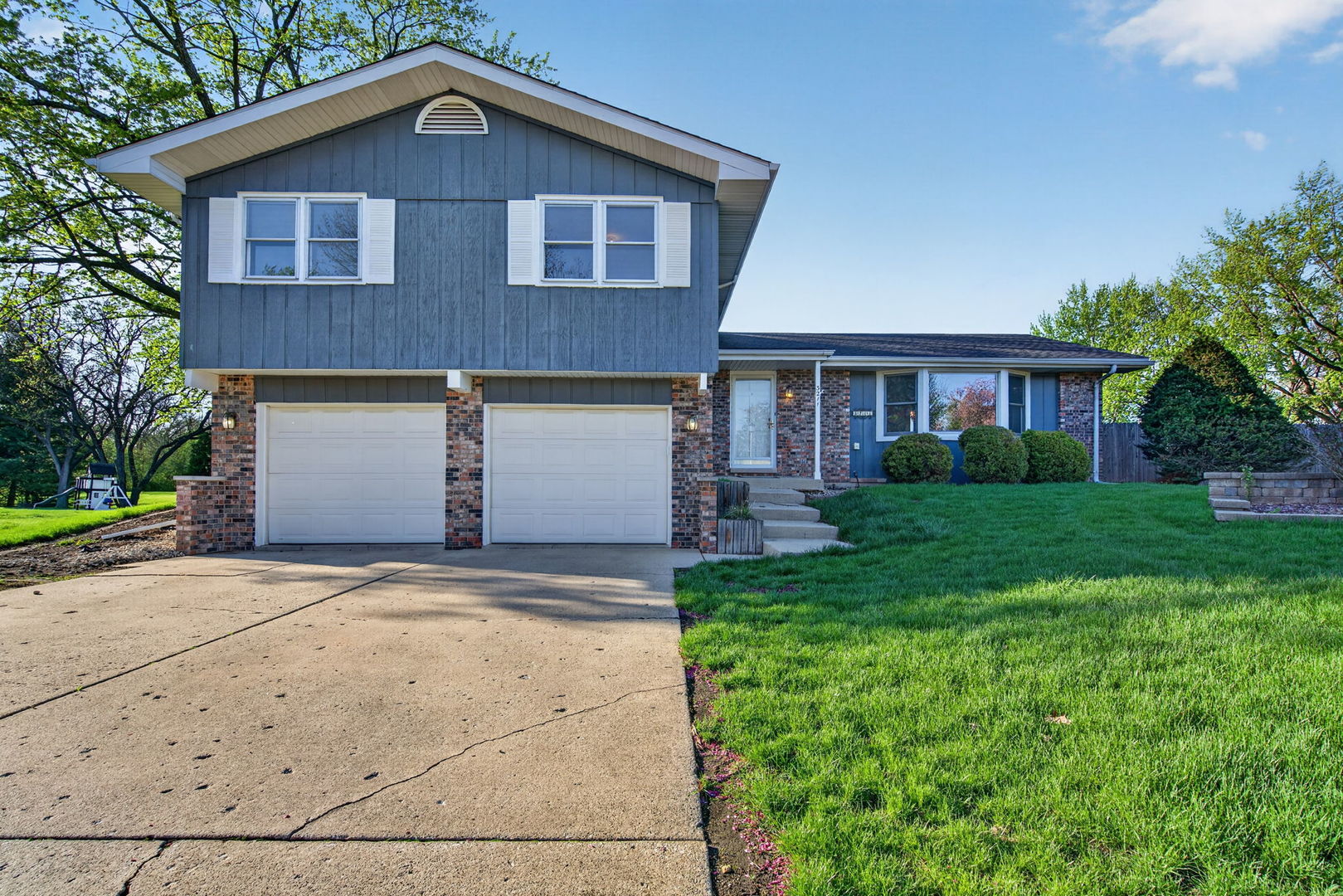 3211 Wild Oaks Court, Joliet, IL