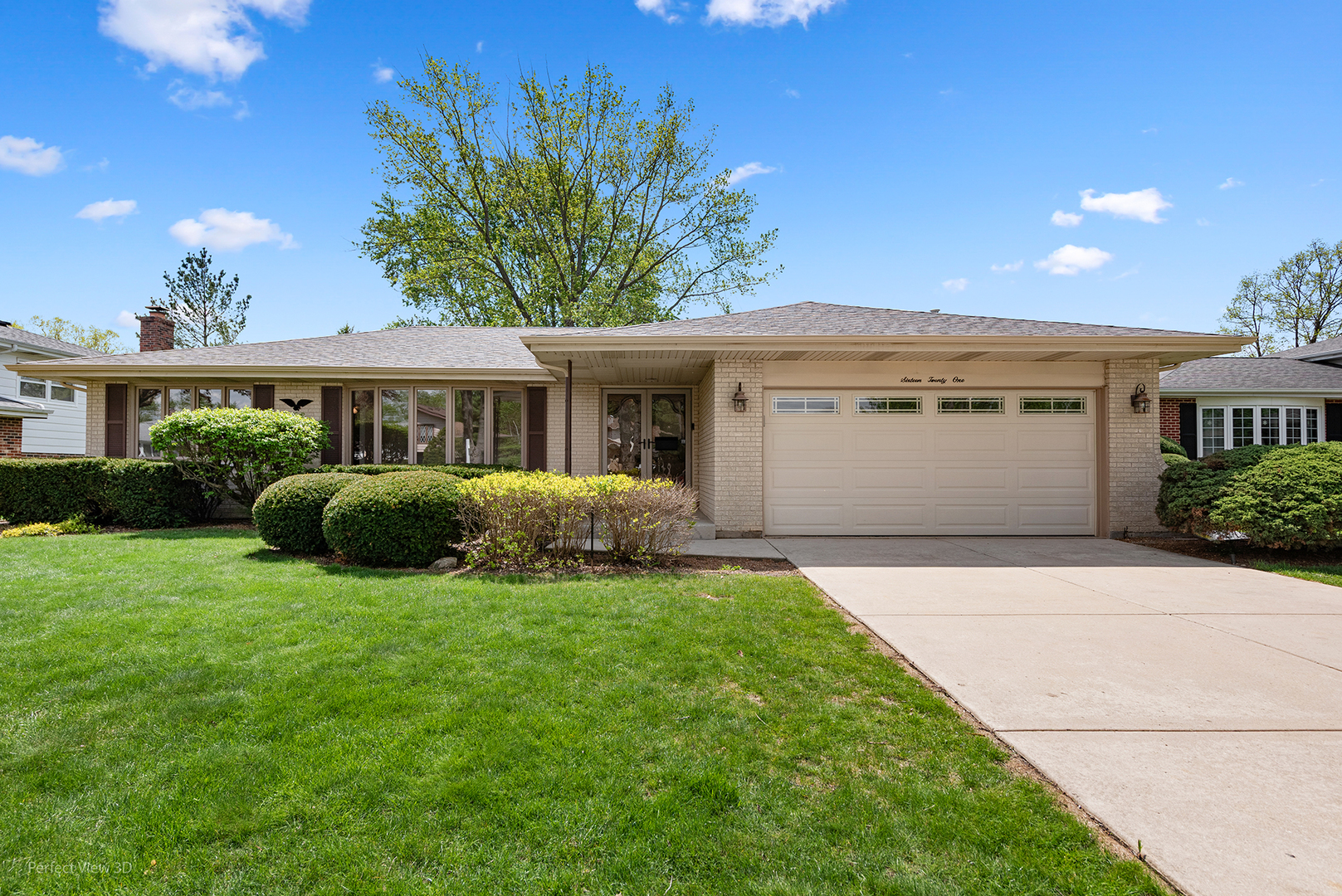 1621 Claremont Drive, Darien, IL