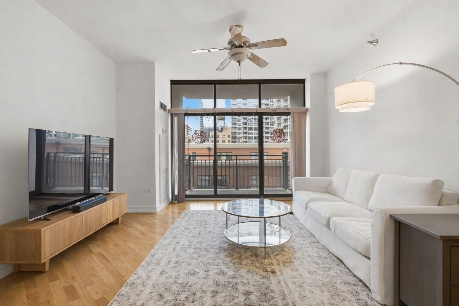 1322 S PRAIRIE Avenue #405, Chicago, IL