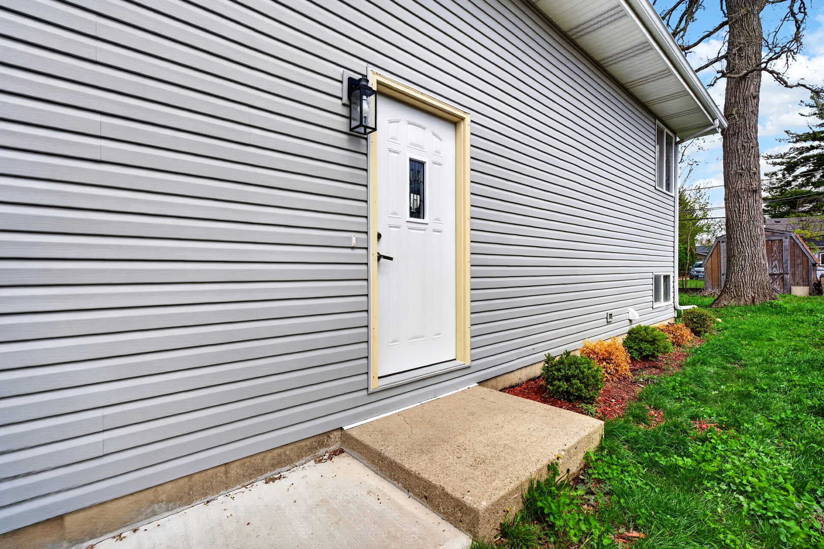 1525 Grove Drive, Round Lake Beach, IL