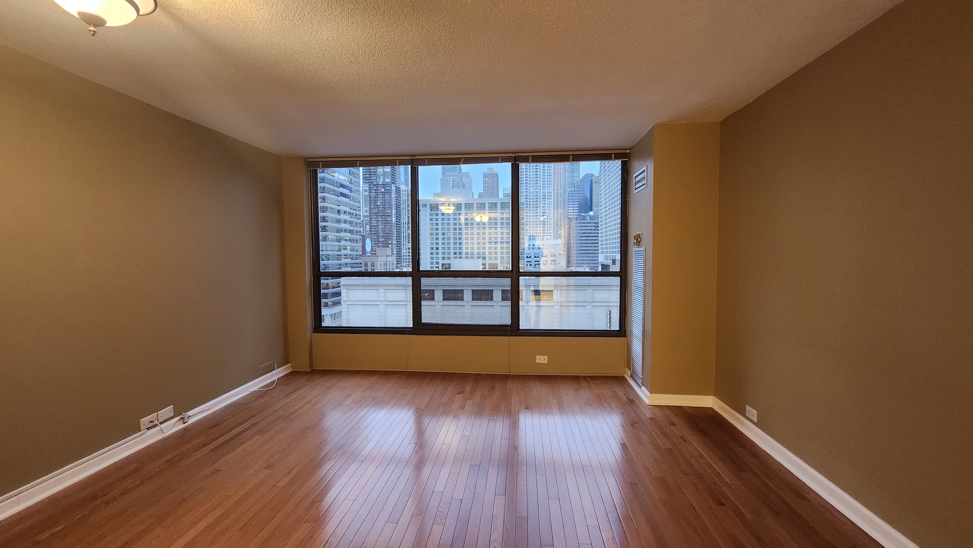 405 N WABASH Avenue #701, Chicago, IL