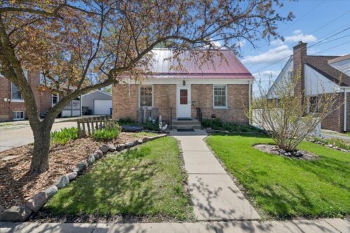 821 N 5th Street, DeKalb, IL