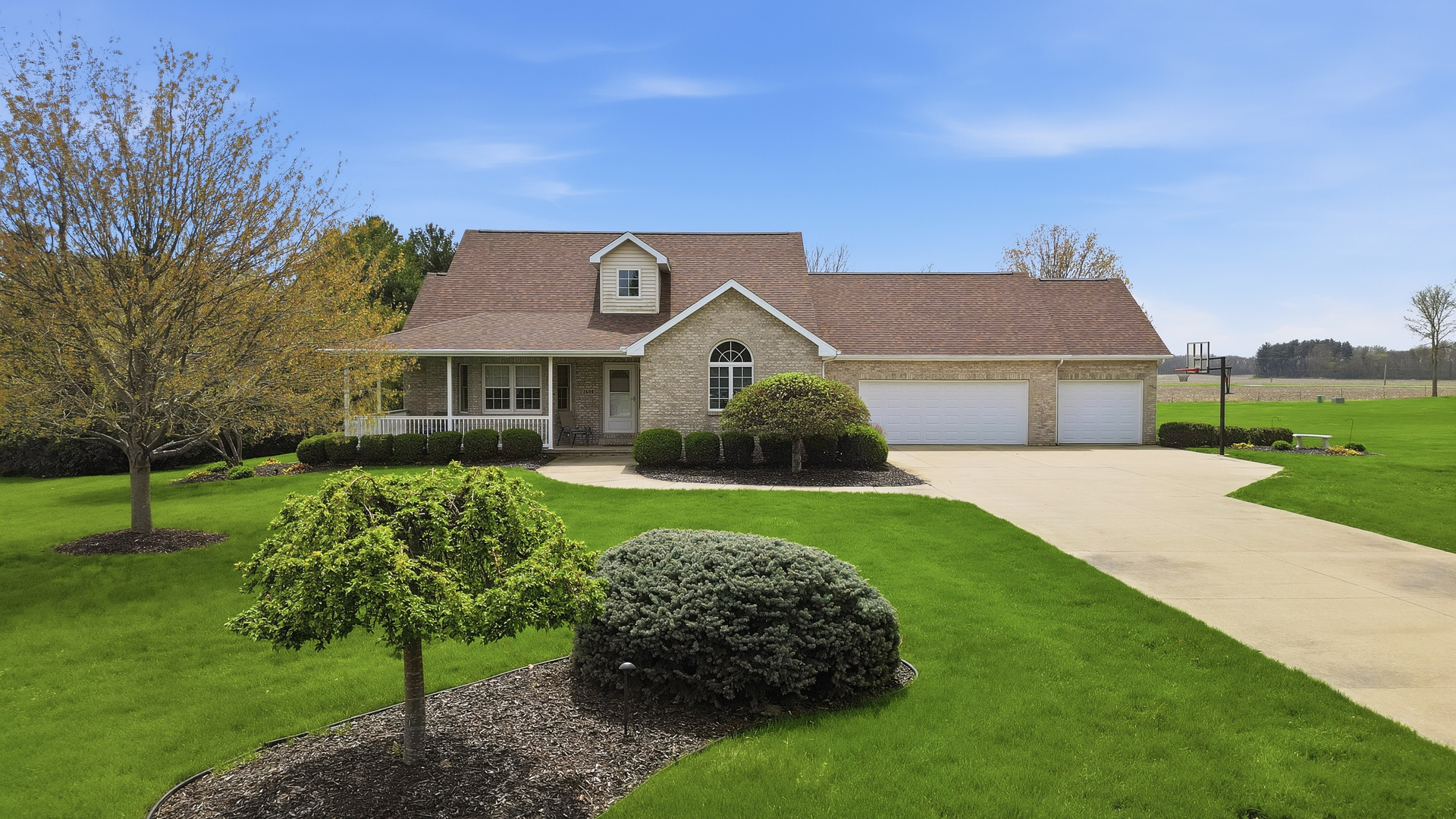 2608 E Hill Drive, Rock Falls, IL