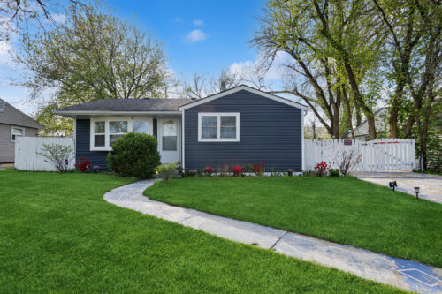 80 Birch Street, Carpentersville, IL