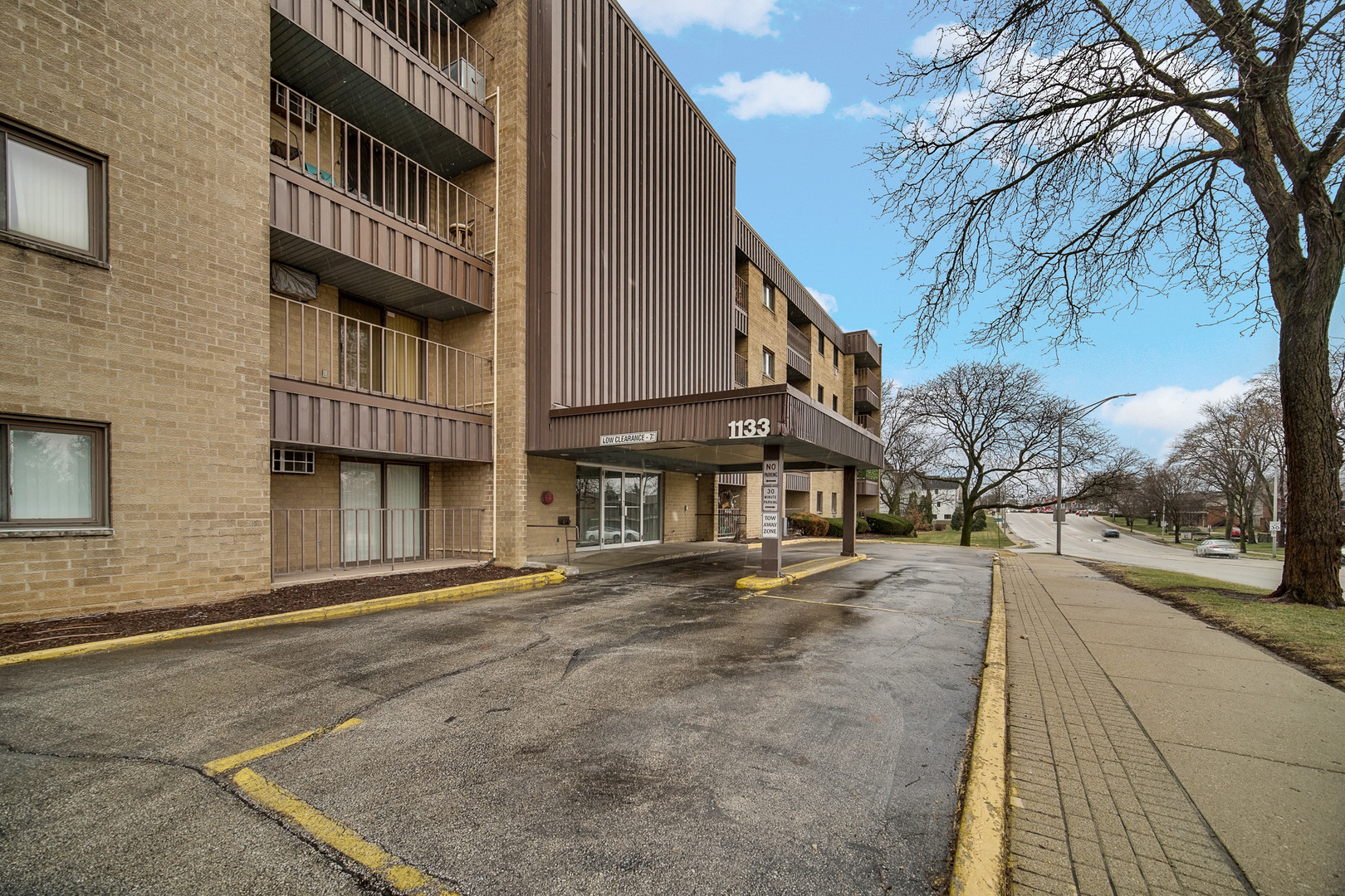 1133 S Finley Road #310, Lombard, IL