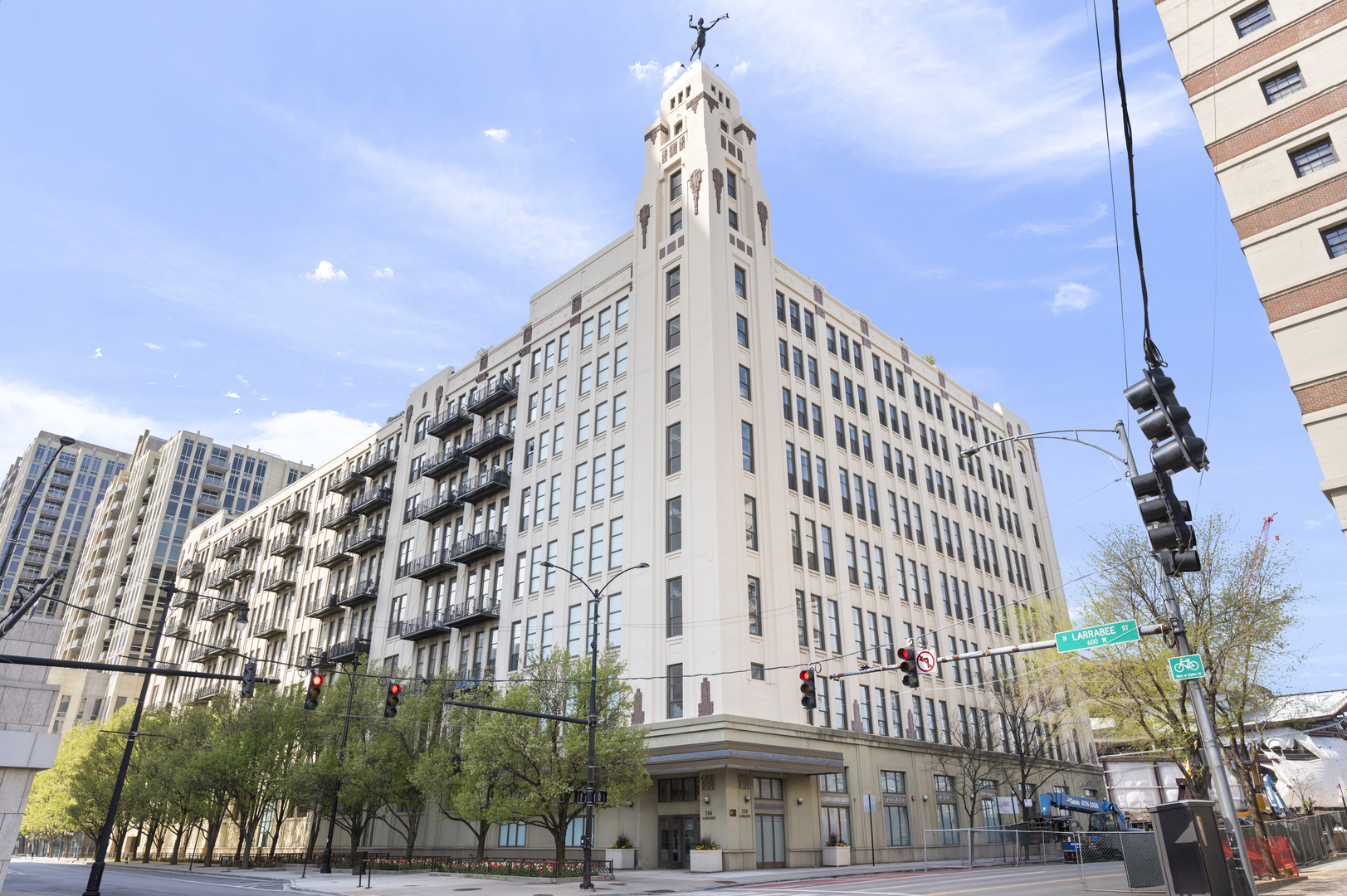 758 N Larrabee Street #310, Chicago, IL