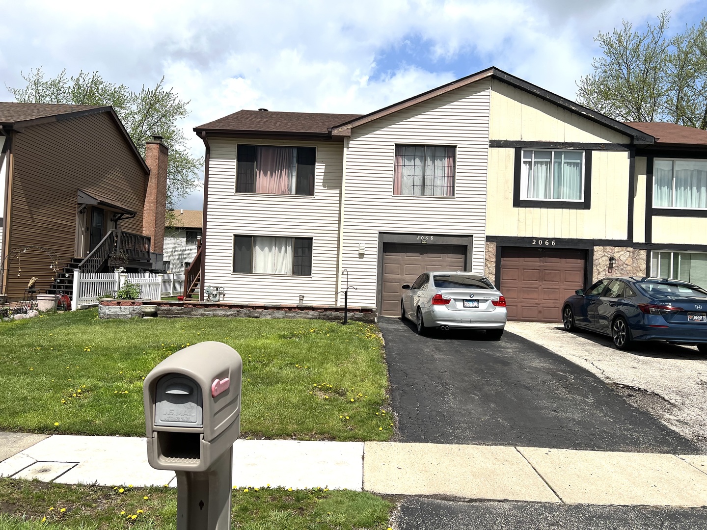 2068 Leeward Lane, Hanover Park, IL
