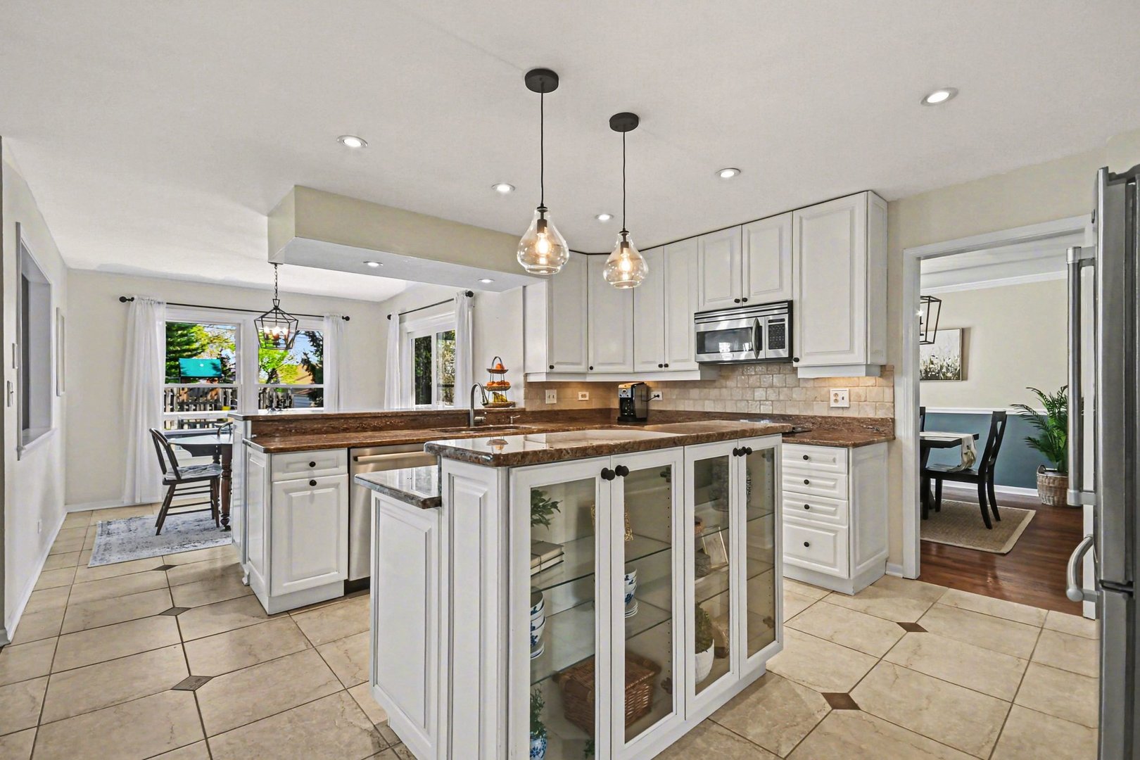 22W450 Cherry Lane, Glen Ellyn, IL