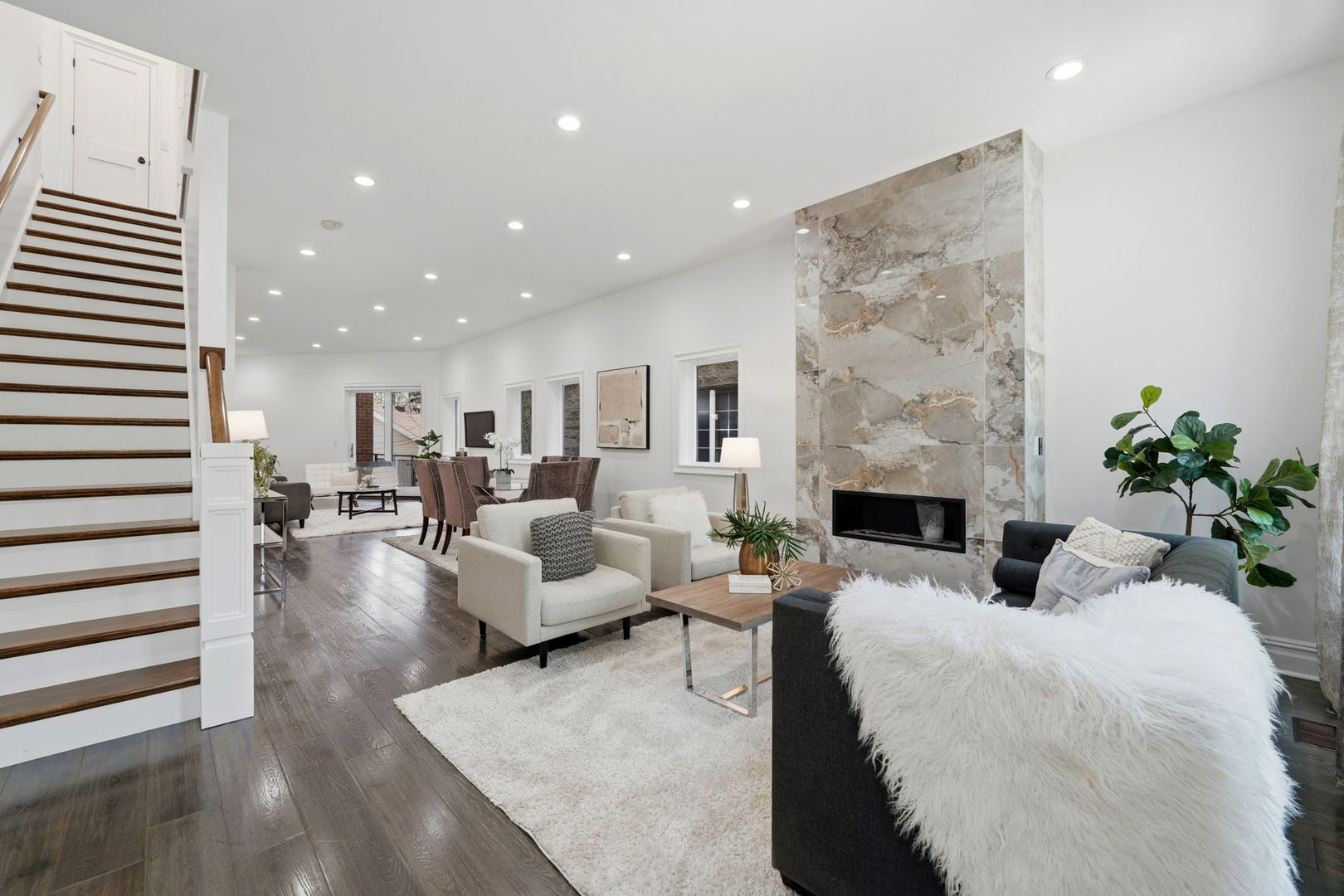 1443 N Cleaver Street, Chicago, IL