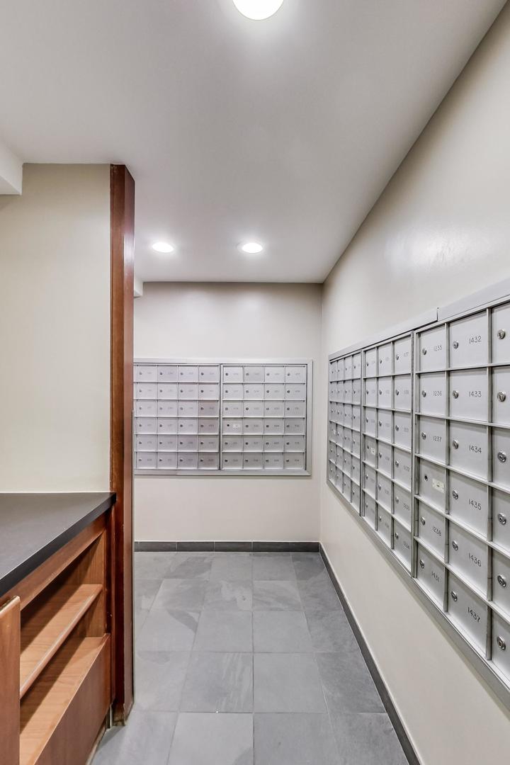 4980 N Marine Drive #1433, Chicago, IL