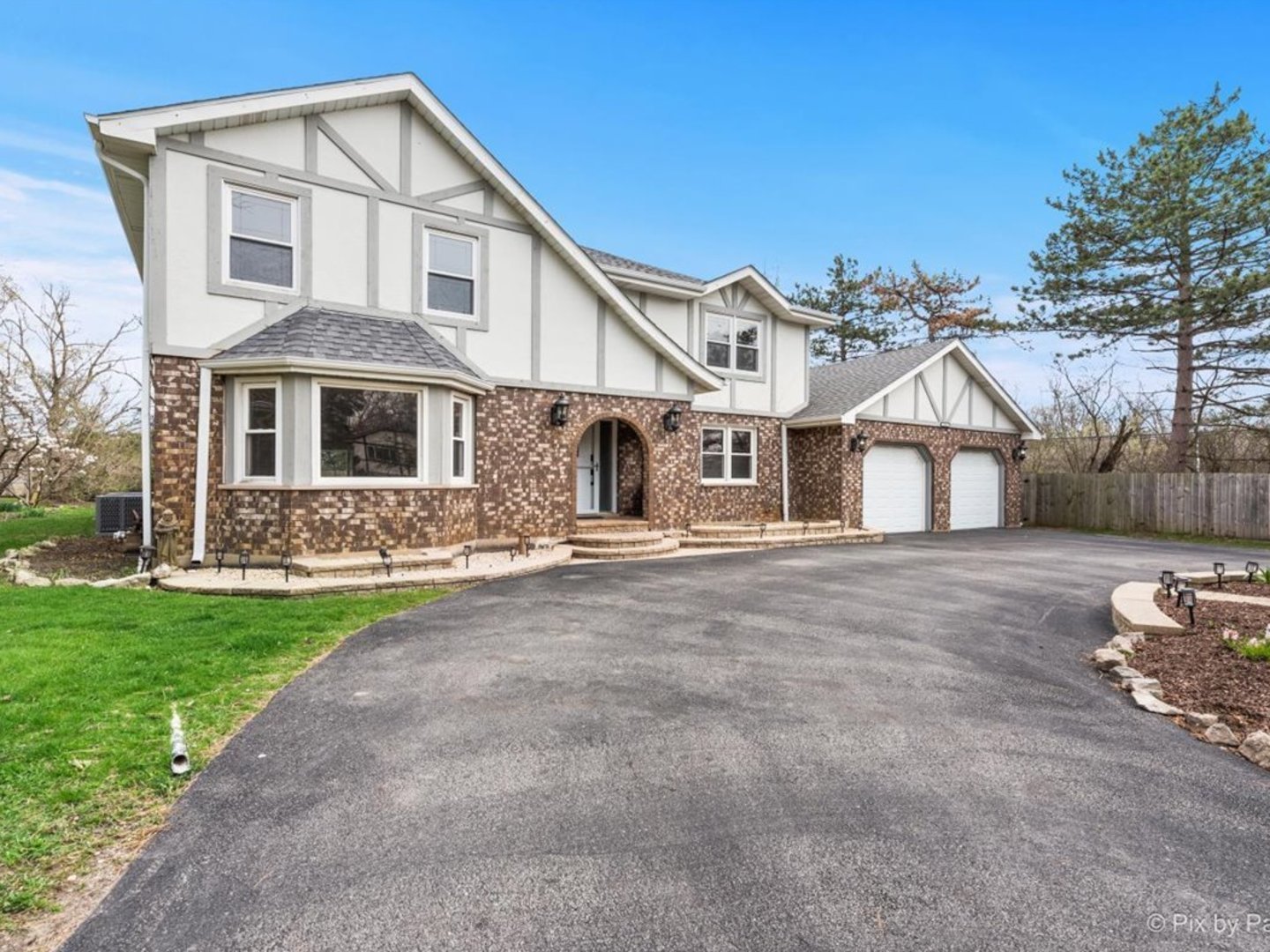 801 Waltz Court, Prospect Heights, IL