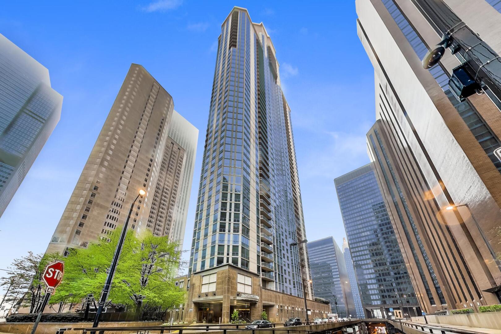 222 N COLUMBUS Drive #2106, Chicago, IL