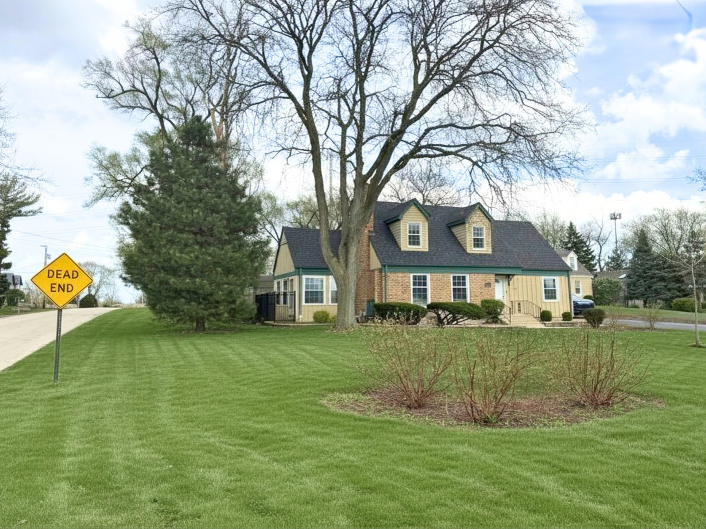 0S611 Cedar Avenue, Elmhurst, IL