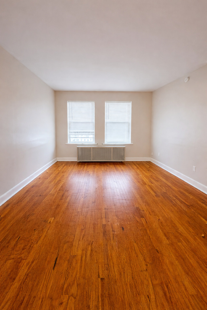 4925 W Henderson Street #1, Chicago, IL