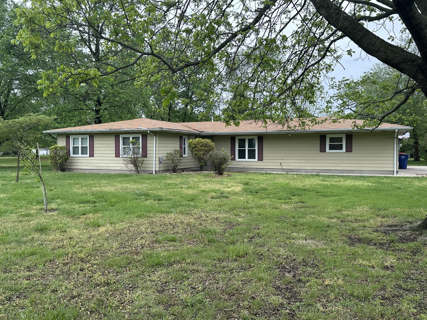 16884 1st South St Street, Logan, IL