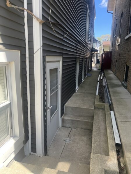 3129 N st louis Avenue #G, Chicago, IL