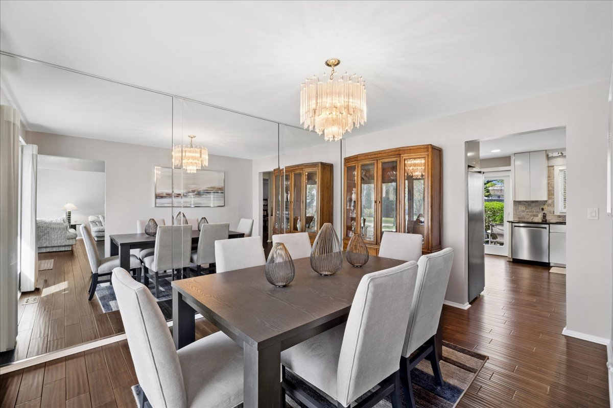 1124 Brandywyn Court, Buffalo Grove, IL