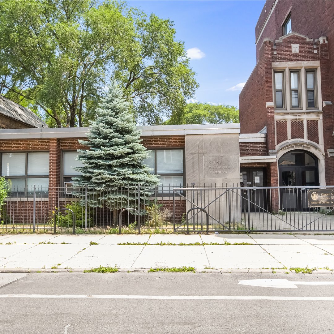 8231 S South Shore Drive, Chicago, IL