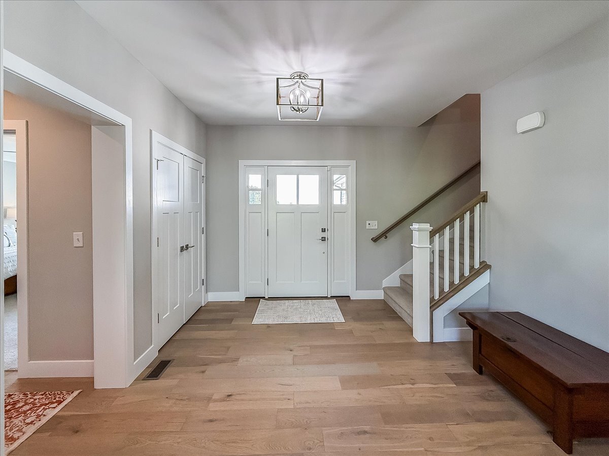 506 Silver Lake Court, Savoy, IL