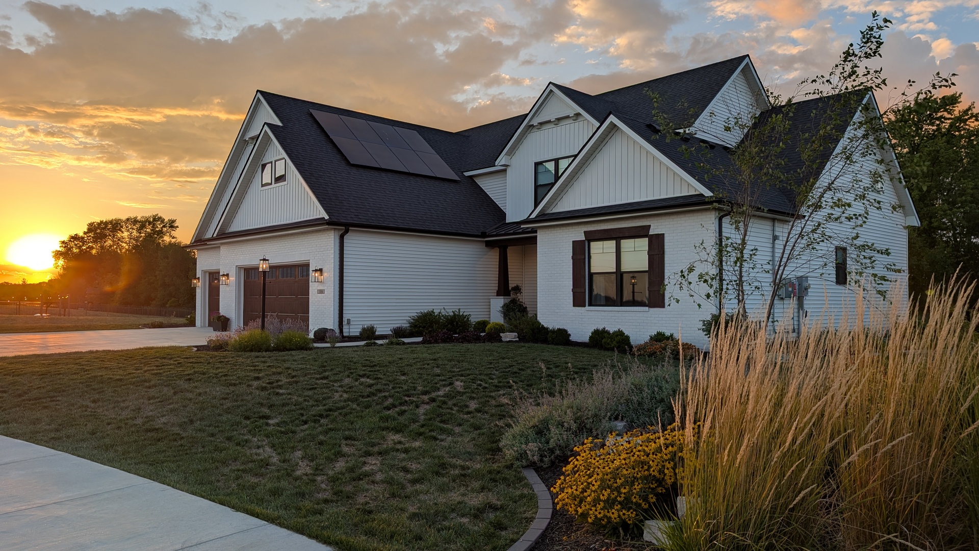 506 Silver Lake Court, Savoy, IL