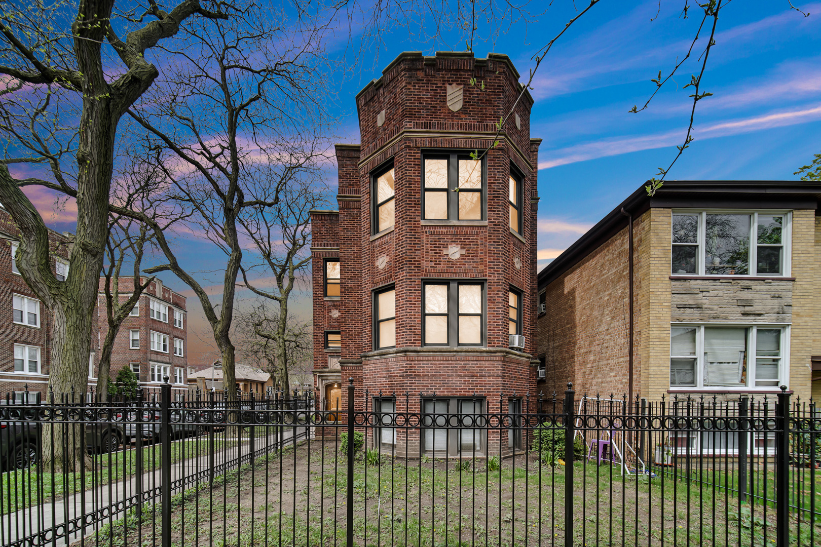 5000 N Ridgeway Avenue, Chicago, IL