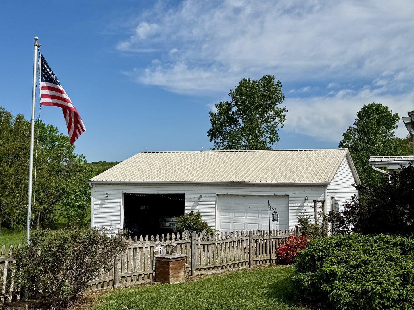 2025 Central Hill Road, Grantsburg, IL