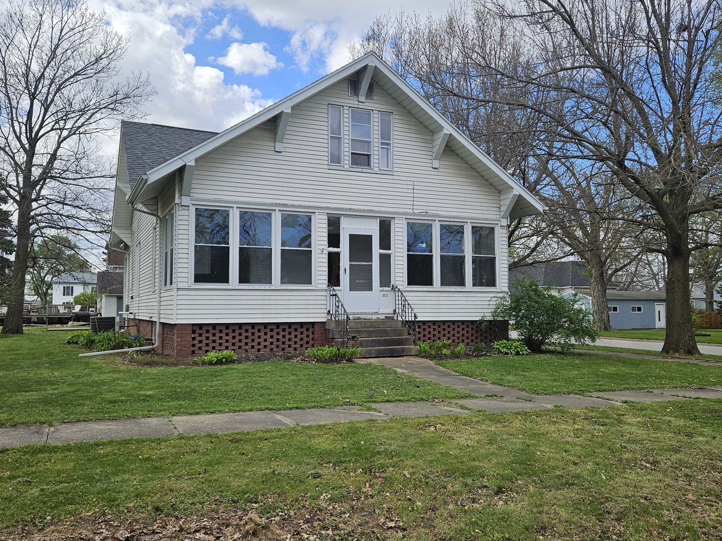 602 NE 2nd Street, Aledo, IL