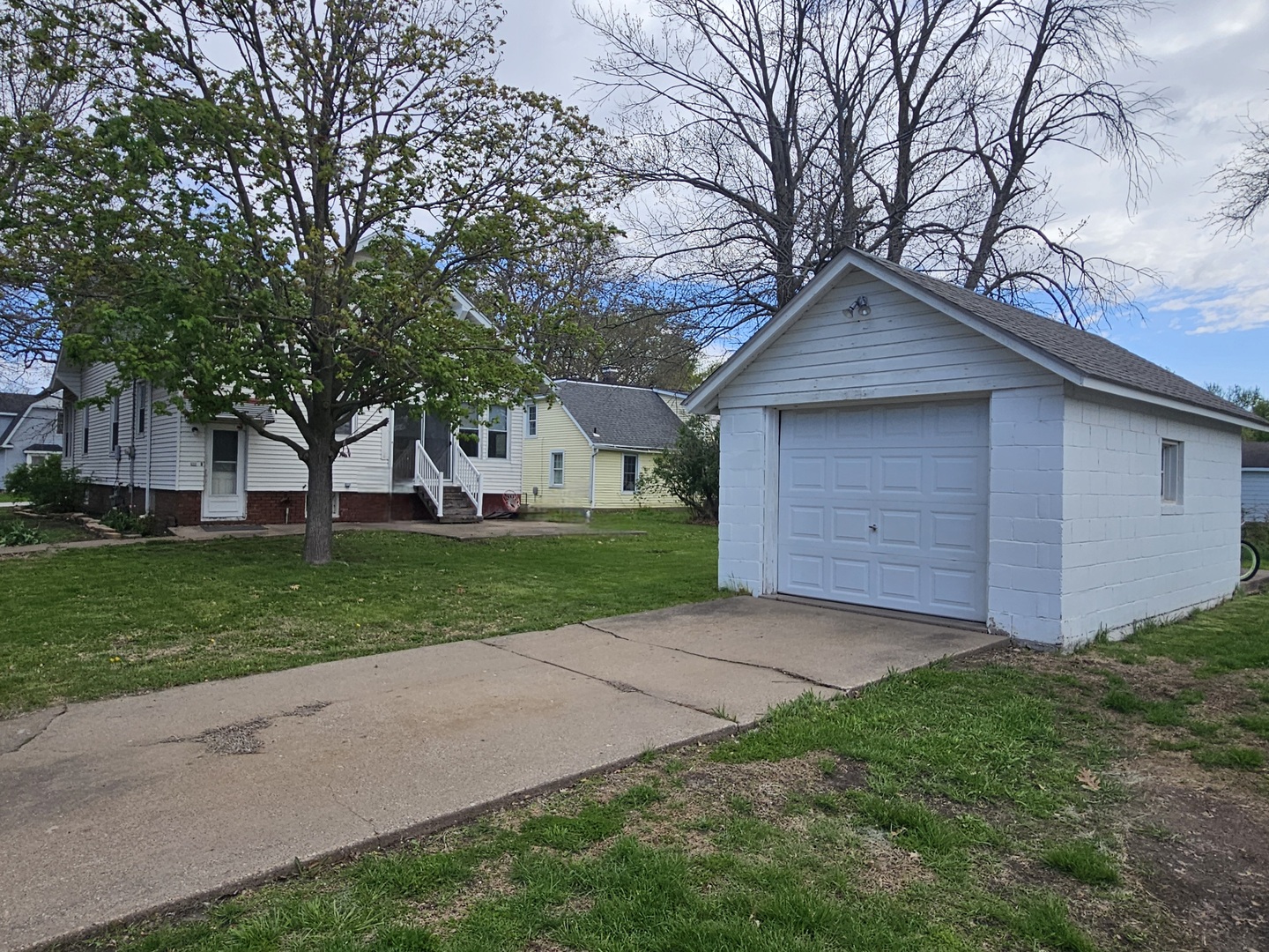 602 NE 2nd Street, Aledo, IL