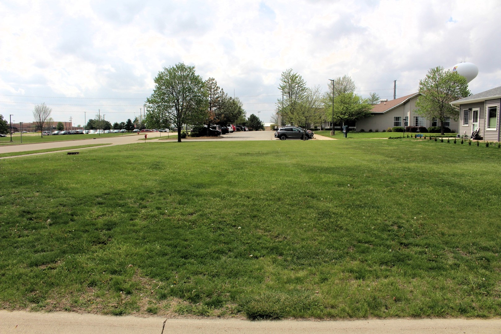 1 Liberty Lane, Clinton, IL