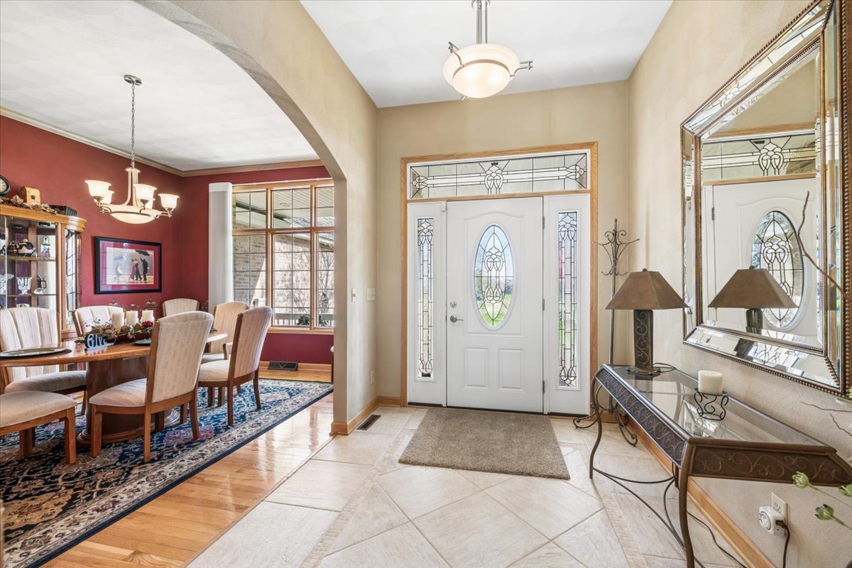 177 Titleist Trail, Poplar Grove, IL