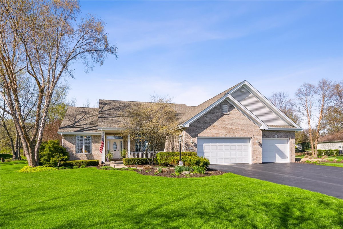 177 Titleist Trail, Poplar Grove, IL