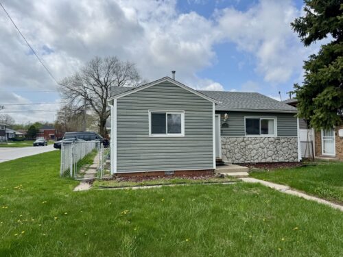 14056 S Marquette Avenue, Burnham, IL