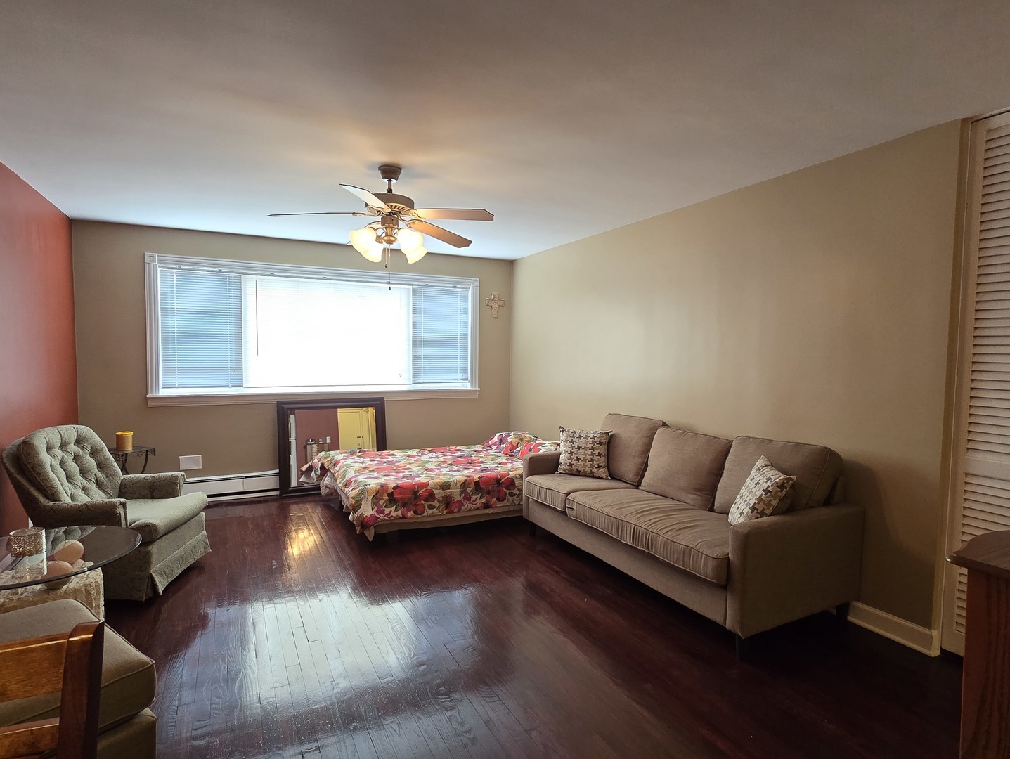 2411 W Balmoral Avenue #3D, Chicago, IL