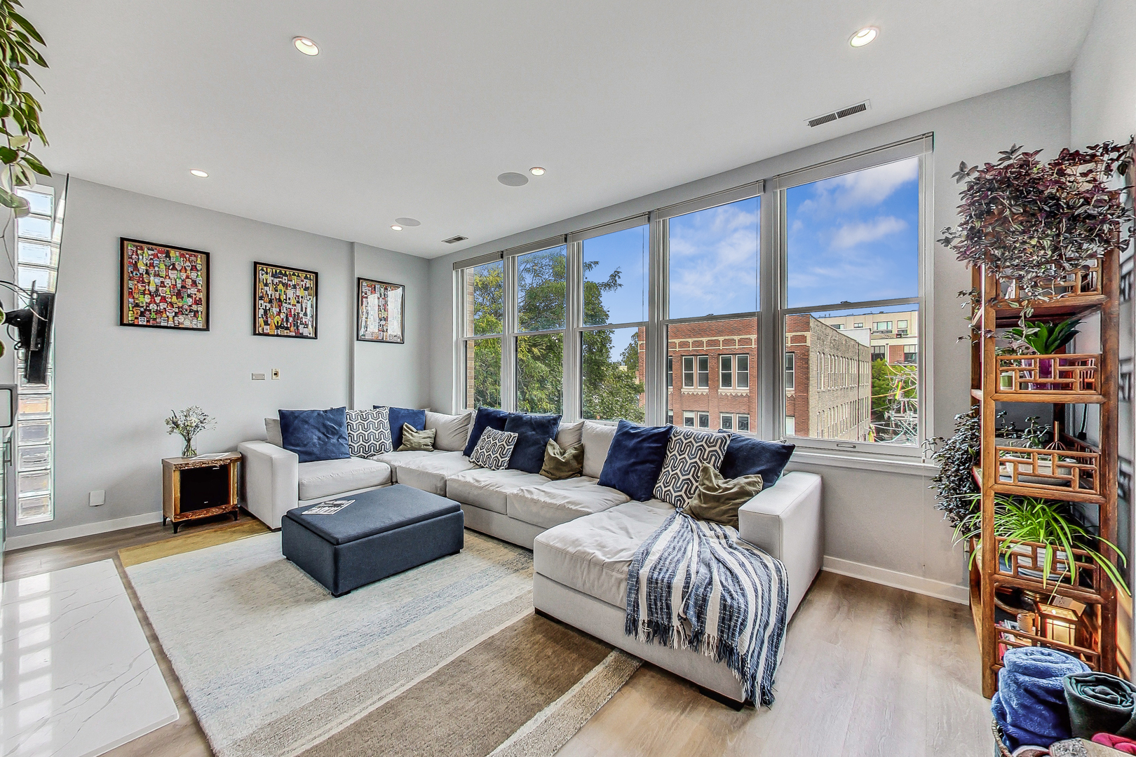 2011 W Wabansia Avenue #3, Chicago, IL