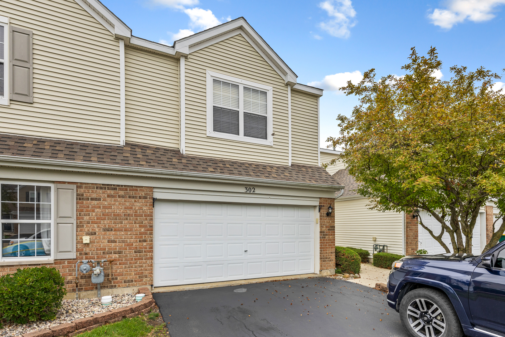 302 Parkside Drive, Shorewood, IL