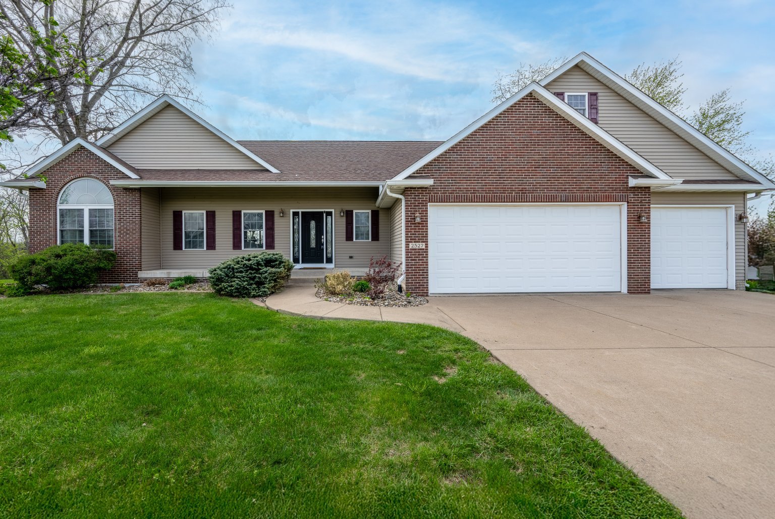 2527 128th Ave Court, Milan, IL