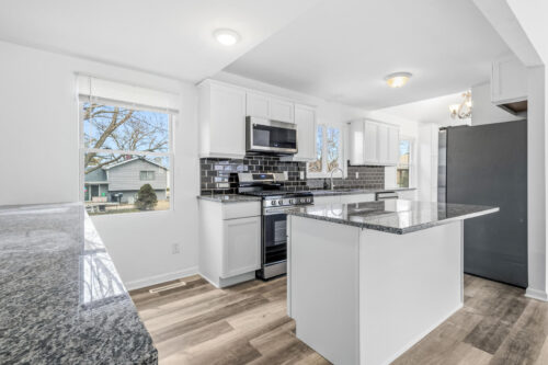 5512 Abbey Drive, McHenry, IL