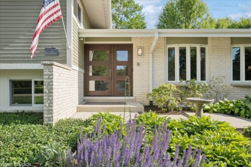 16 Lagoon Drive, Hawthorn Woods, IL