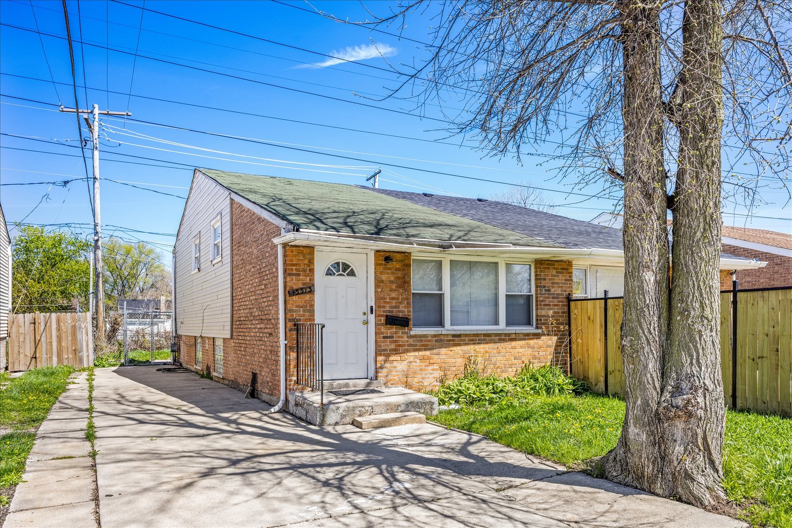 13313 S Eberhart Avenue, Chicago, IL