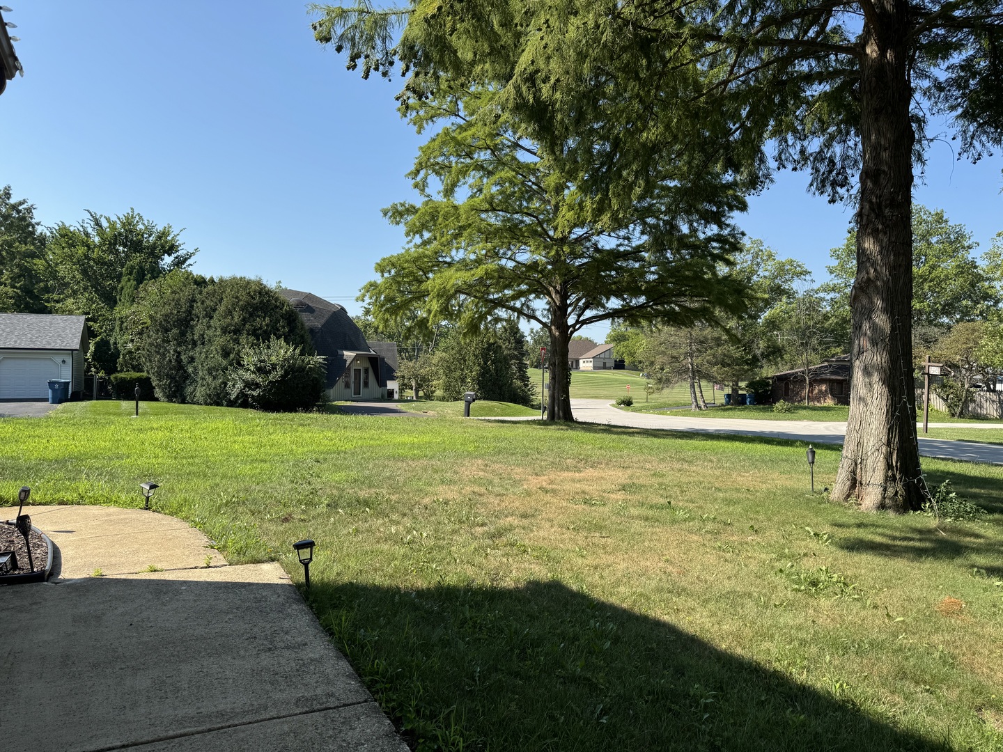 395 Surrey Lane, Crete, IL