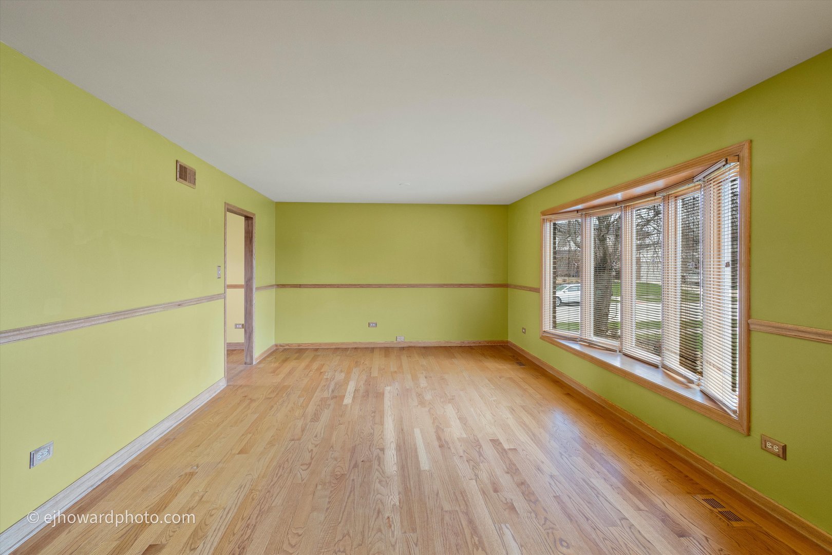 13714 Woodridge Lane, Orland Park, IL