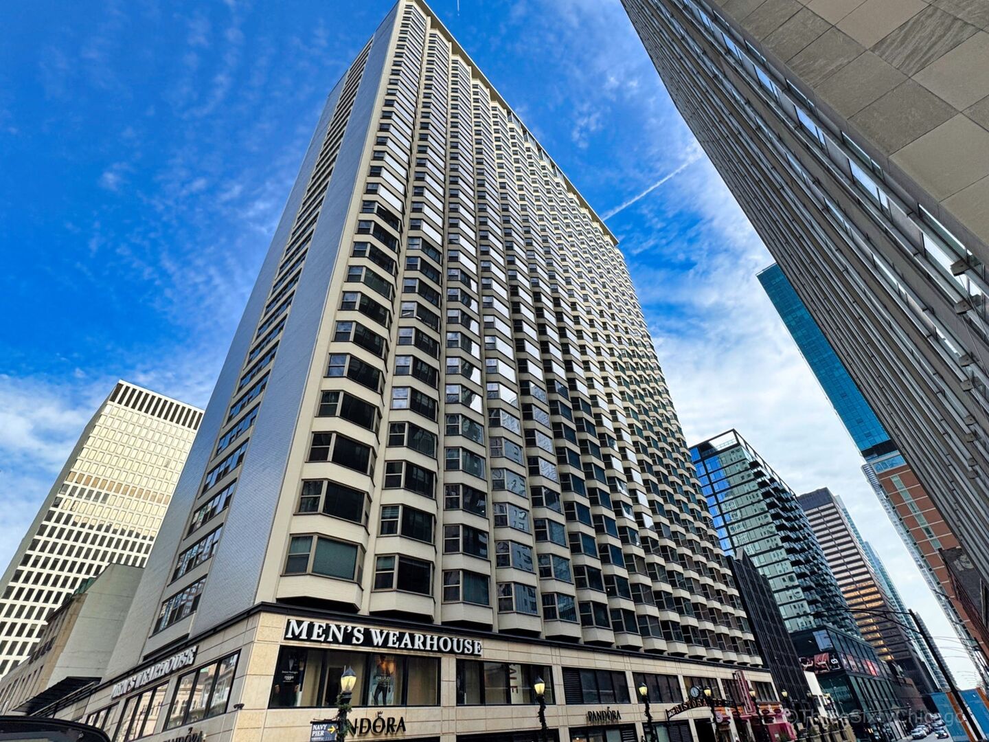 535 N Michigan Avenue #2703, Chicago, IL