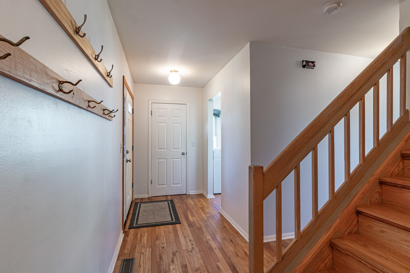 1577 Pinetree Drive, Gurnee, IL