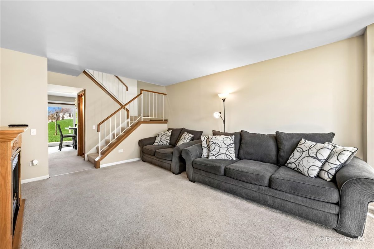 20 N Oltendorf Road, Streamwood, IL